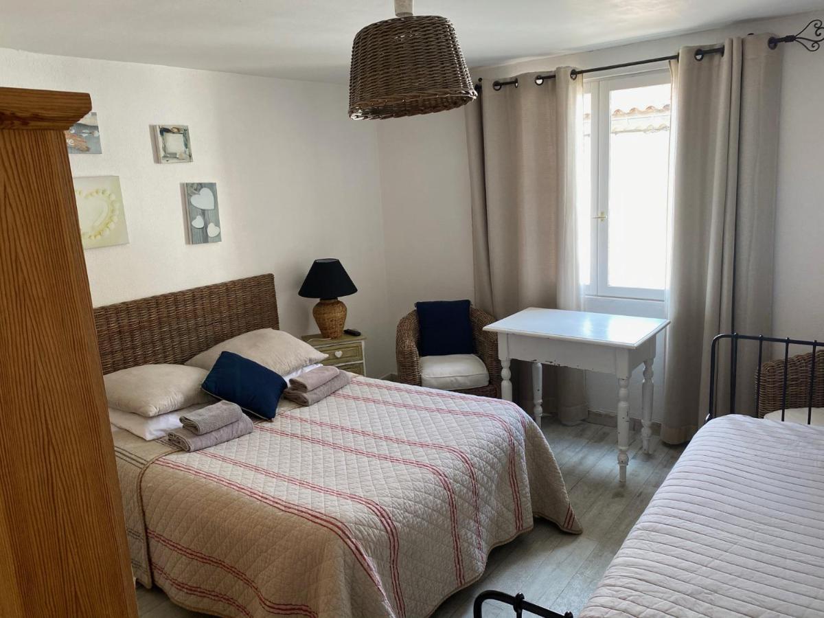 לה-גרו-דו-רואה Hotel Restaurant Le Provencal מראה חיצוני תמונה