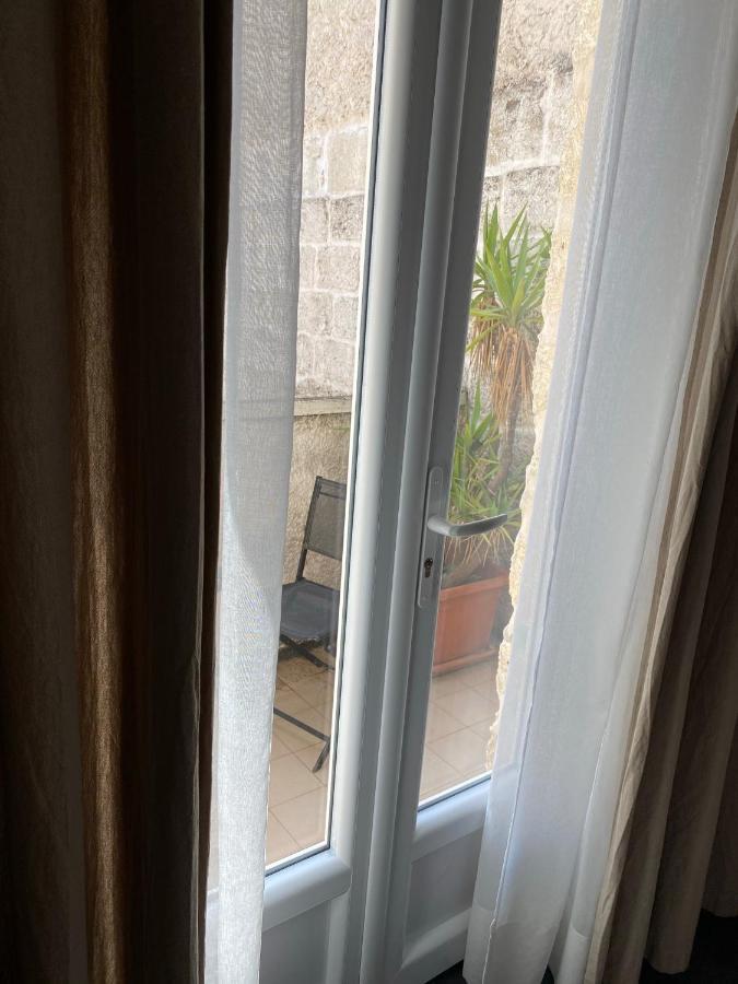 לה-גרו-דו-רואה Hotel Restaurant Le Provencal מראה חיצוני תמונה